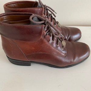 Women's Earth Leather Booties, size 11